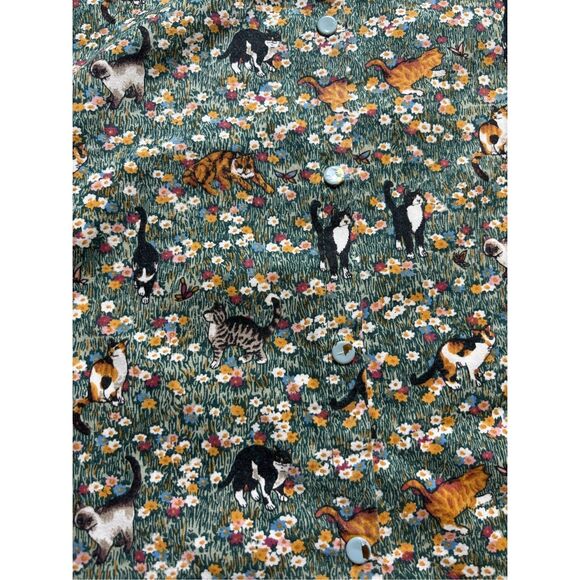 One of a Kind Jil Cappuccio Button Up Cats Top - Picture 8 of 8
